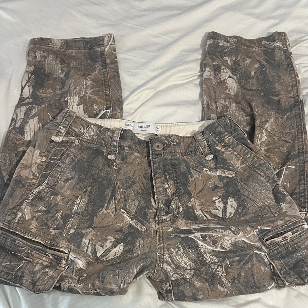 Hollister Camouflage Cargo Pants - Brown and Gray